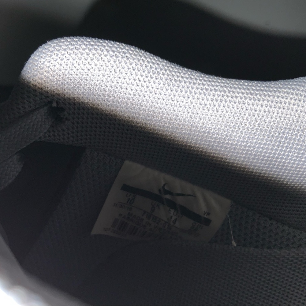Nike Gray and Blue Athletic Shoes - Picture 4 of 5
